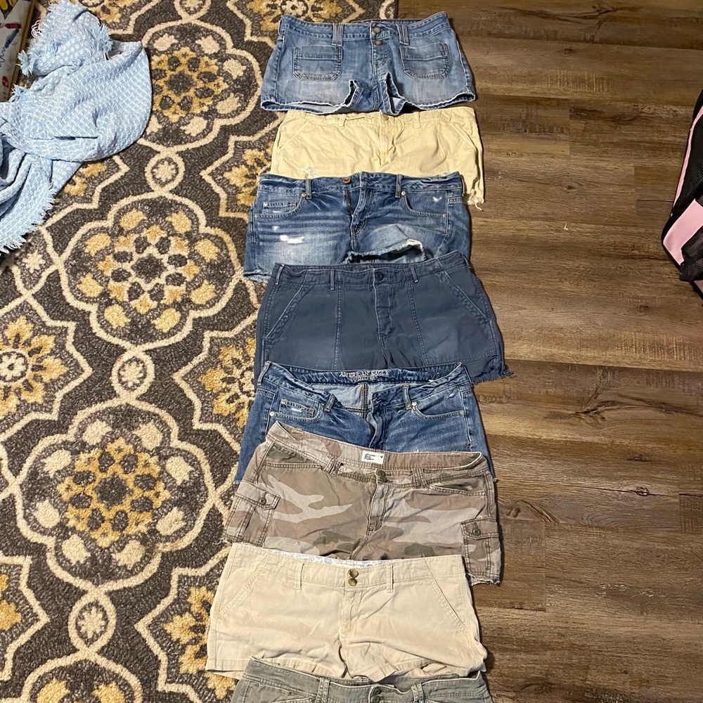 15 pairs of american eagle shorts